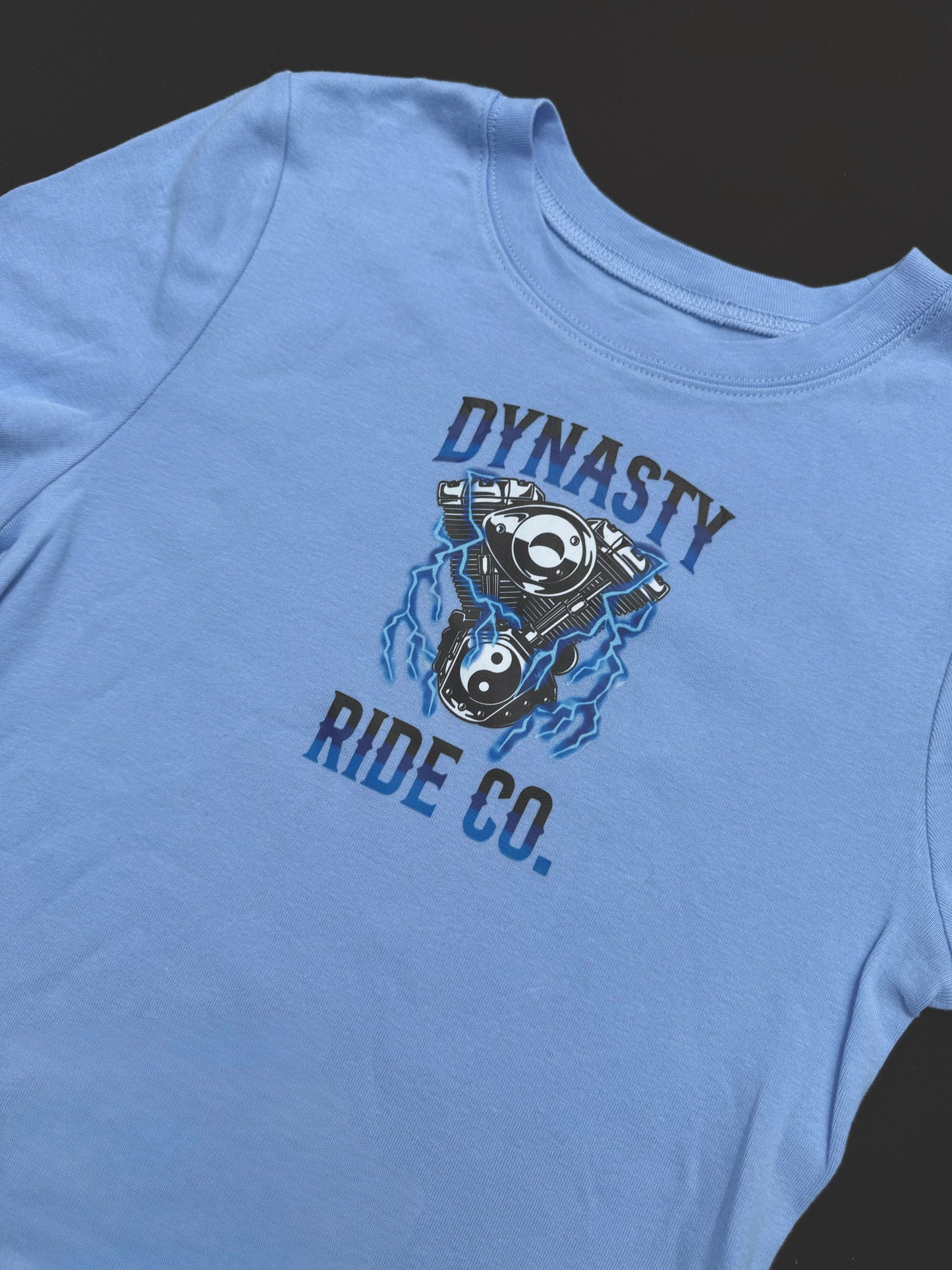 Women's "Dyna Engine" Cropped Tee